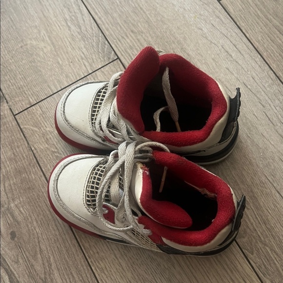 Jordan Toddler Sneakers - Picture 6 of 7